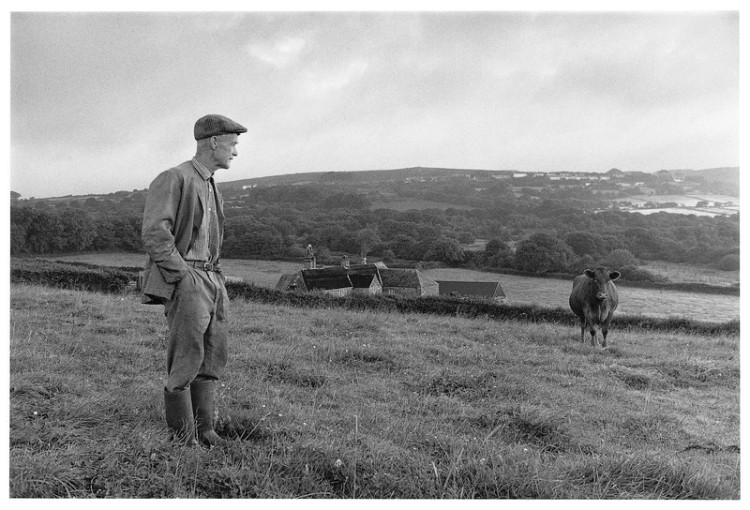 Watching the dawn . Clifton in the field above Truelove 1998.jpg